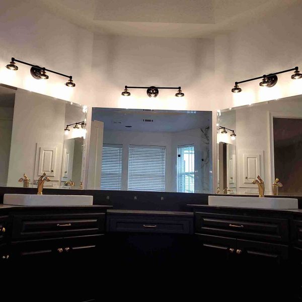A huge mirrors in dress up area
