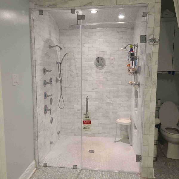 A simple and elegant shower area